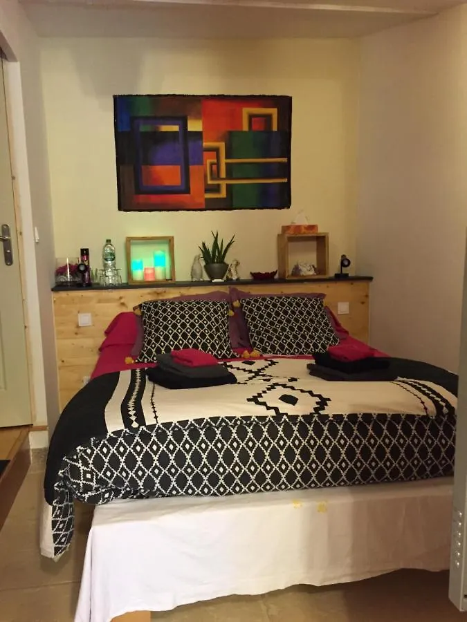 Homestay Dependance Privee - Halte Route Apartment Le Thor