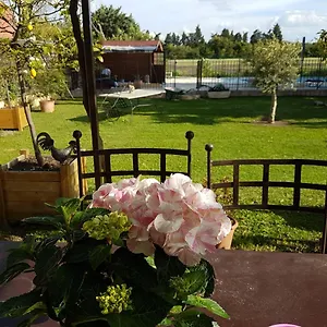  Bed & Breakfast Fleur De Garance